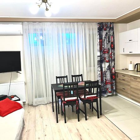Apartament 48M W Centrum Grojca Grojec  Eksteriør billede