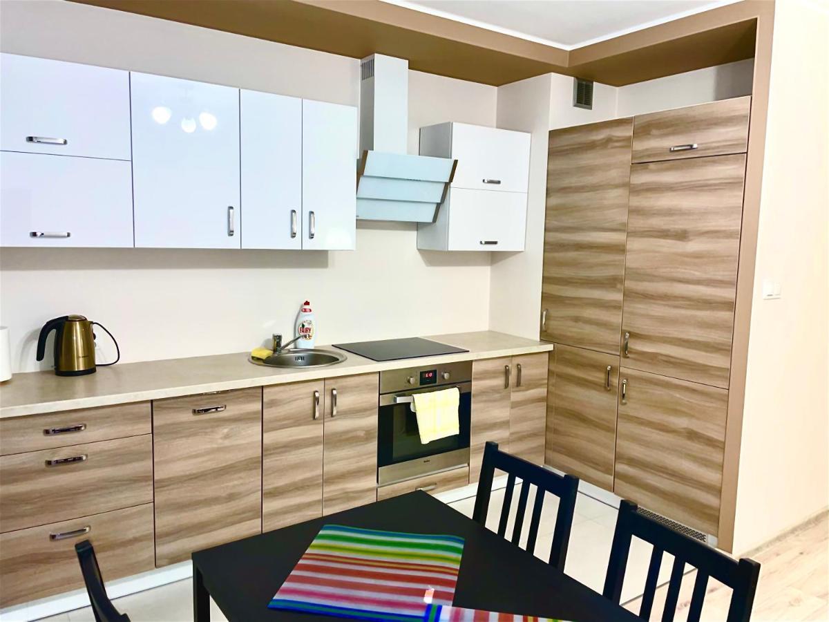 Apartament 48M W Centrum Grojca Grojec  Eksteriør billede